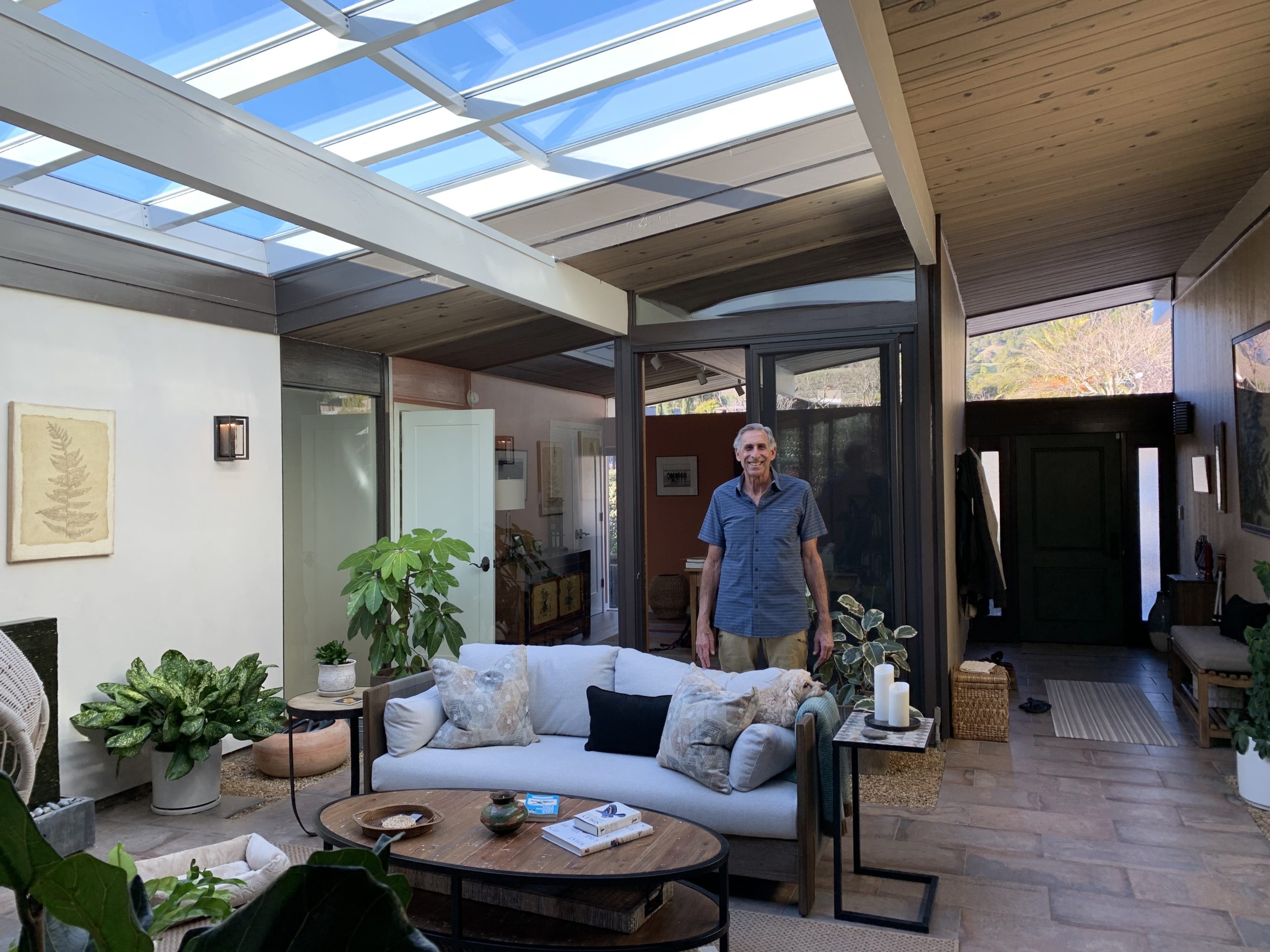 Eichler_atrium_retractable_roof
